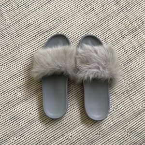 UGG Slides